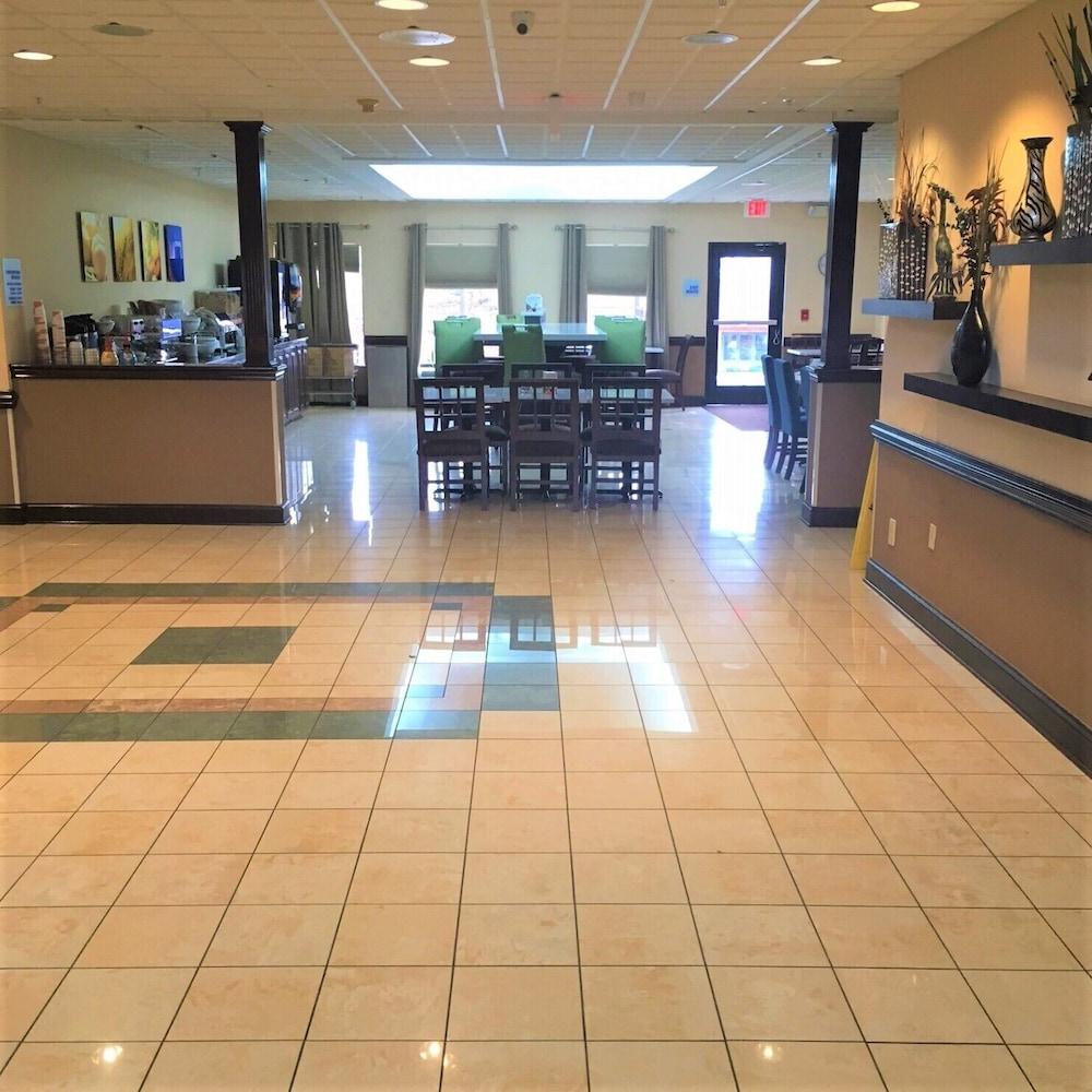 Comfort Inn & Suites Asheboro East Esterno foto